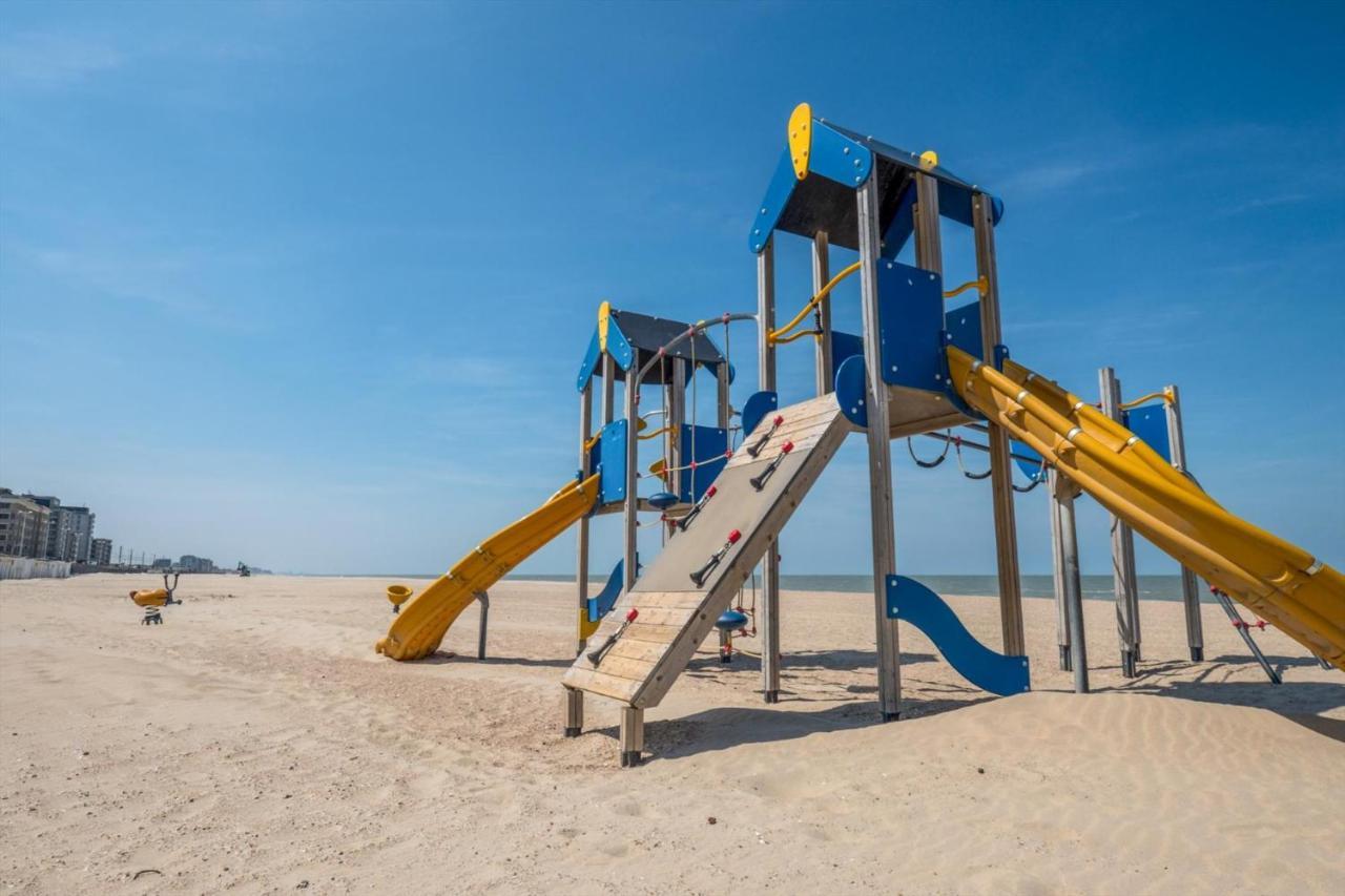 Zonnig Aan Zee In Mariakerke